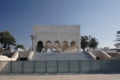 01-Building to the right of the Mausoleum of Mohammed V